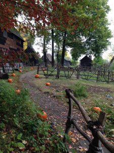 things to do in salem, lanterns in the village salem ma, pioneer village salem ma